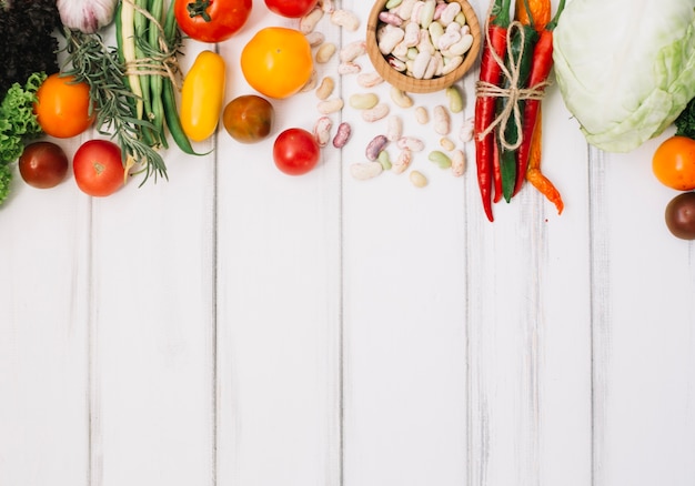 Free photo pile of fresh vegetables