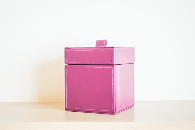 Free Photo pink leather box