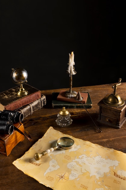 Free Photo pirate artifacts arrangement still life