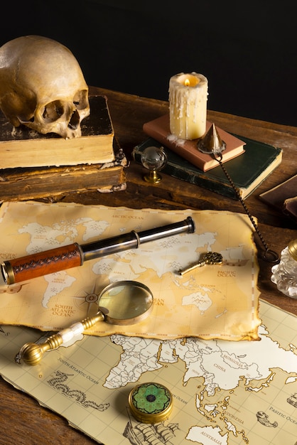 Free Photo pirate artifacts arrangement still life