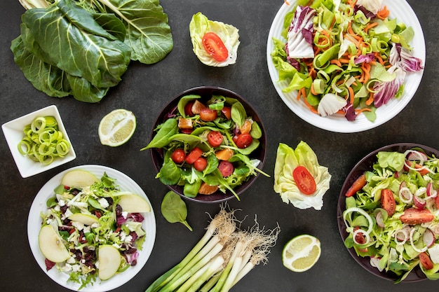 Free Photo plates with assorted salads