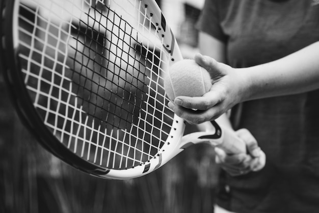 Free Photo player getting ready for a serve in tennis