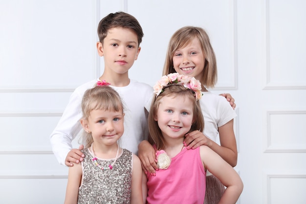 Free photo portrait of happy kids