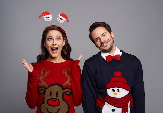 Free Photo portrait of nerd couple making funny face