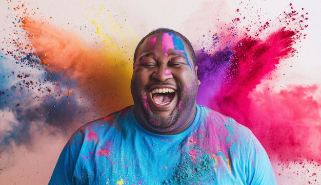 Free photo portrait of plus-size man working as a social media influencer