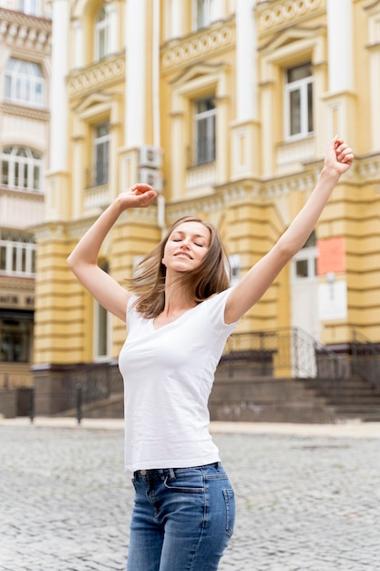 Free photo portrait woman dancing