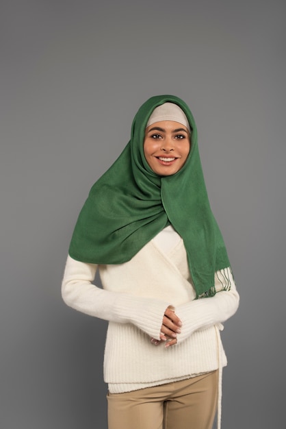 Free photo portrait of woman wearing hijab isolated