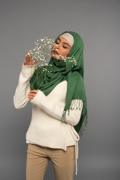 Free photo portrait of woman wearing hijab isolated