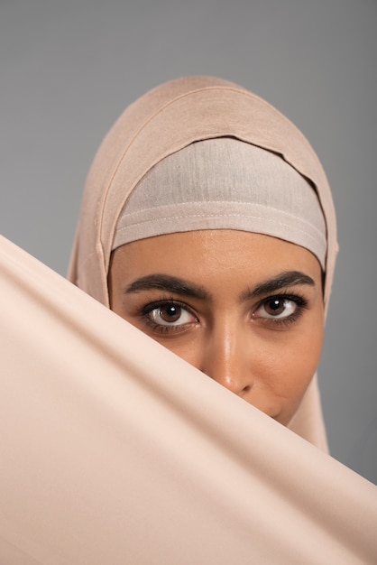 Free photo portrait of woman wearing hijab isolated