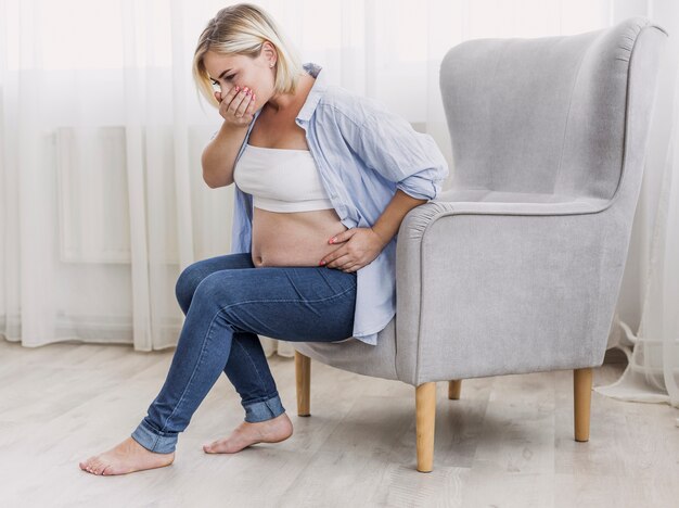 Pregnant woman having morning sickness