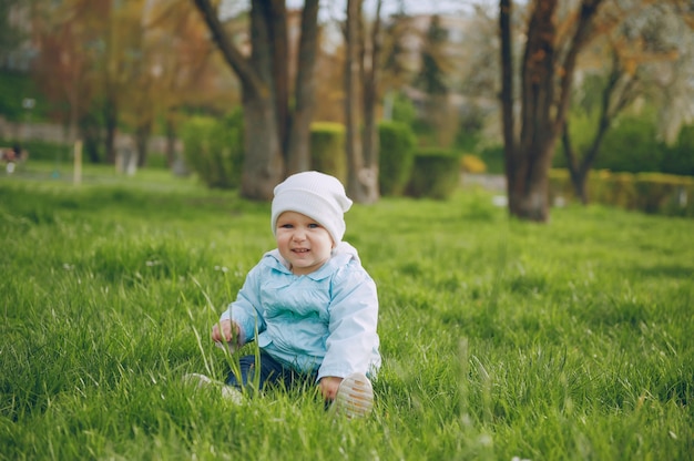 Free photo pretty little girl