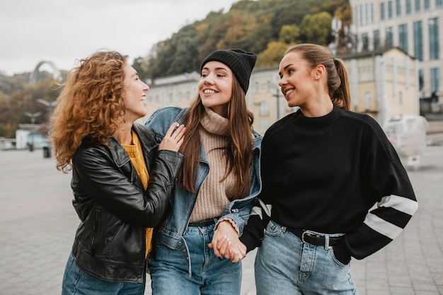 Free photo pretty young girls having fun together