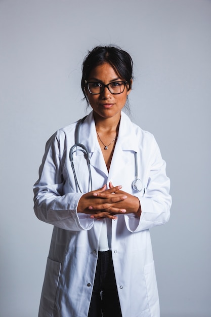 Free photo professional doctor posing