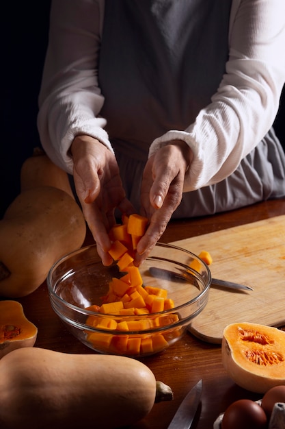 Pumpkin pie making arrangement