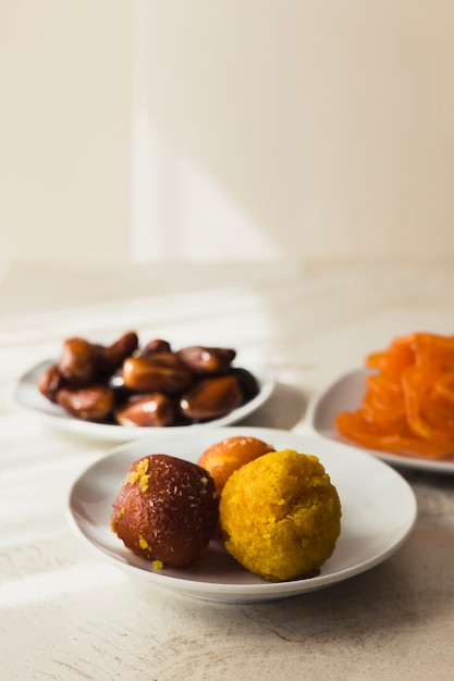 Free photo ramadan concept with arabic food