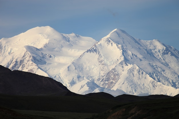 Free Photo range of beautiful high rocky mountains covered with snow in alaska