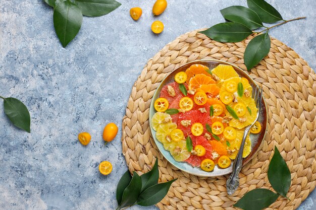 Free photo raw homemade citrus salad