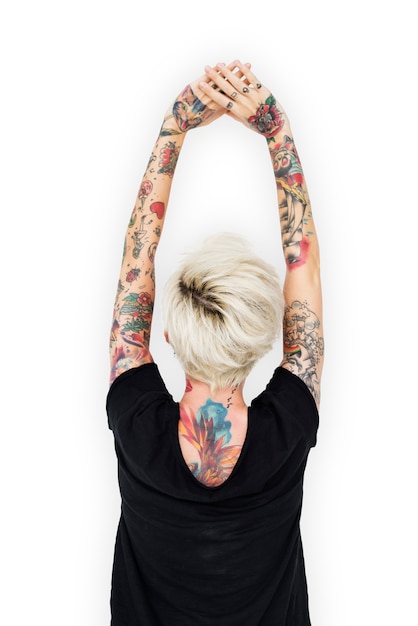 Free photo rear view of tattooed woman in black tee