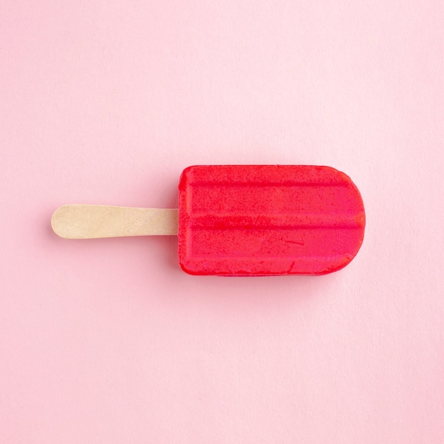 Free photo red flavoured ice cream