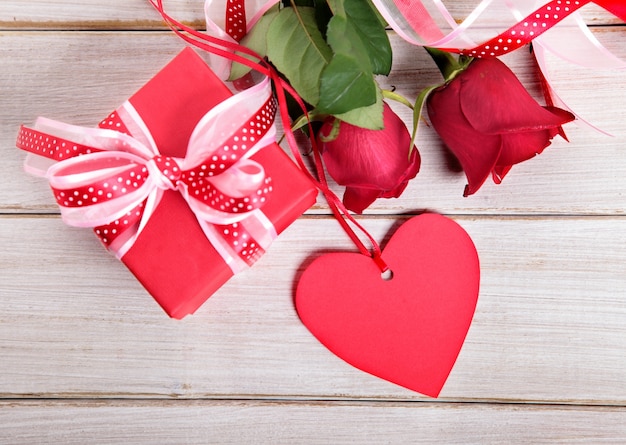 Free photo red valentine gift with a heart card