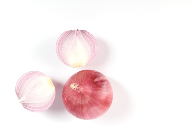 Free Photo red whole and sliced onion, fresh onion isolated on white surface with clipping path