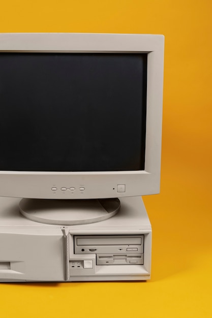 Free photo retro computer and technology with monitor and hardware