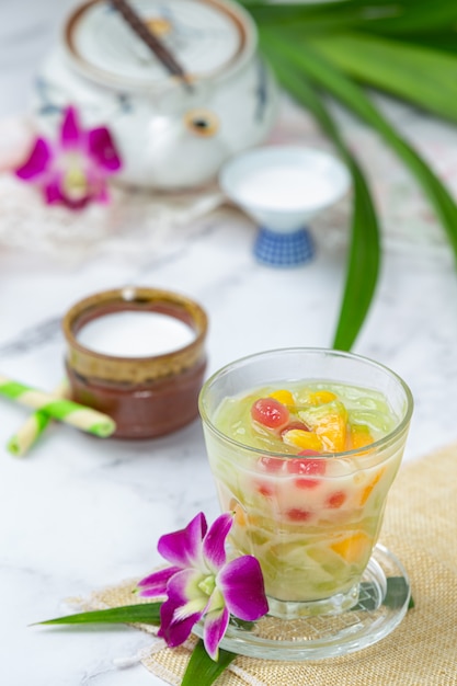 Rice Flour Jelly in Sweet Coconut Milk.