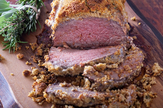 Roasted beef with herbed bread crust