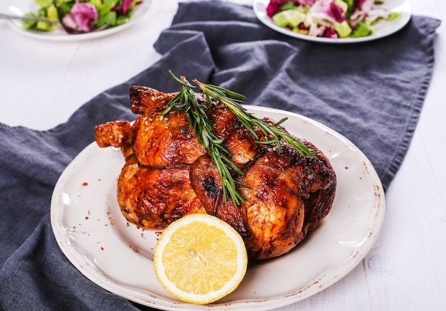 Free photo roasted chicken