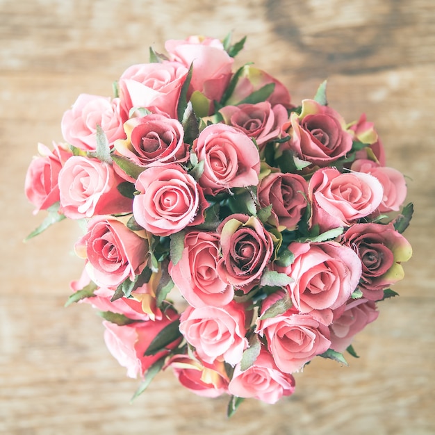 Free photo rose flower vase