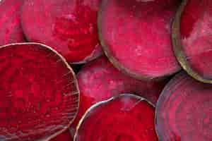 Free photo round textured slices of beetroot