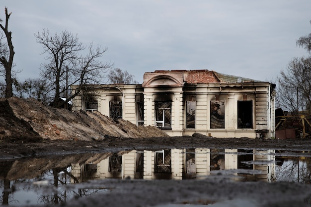 Free Photo ruined building russian's war in ukraine