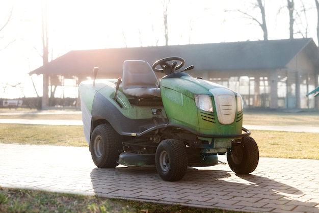 Free photo rural lifestyle concept with lawn mower