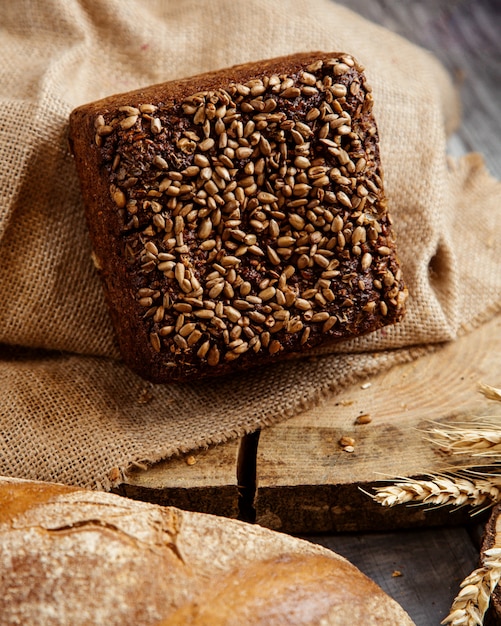 Rye bread with sunflower seeds