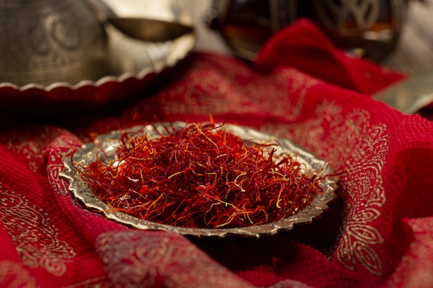 Free Photo saffron spice still life composition