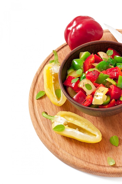 Free photo salad of sweet colorful peppers with olive oil