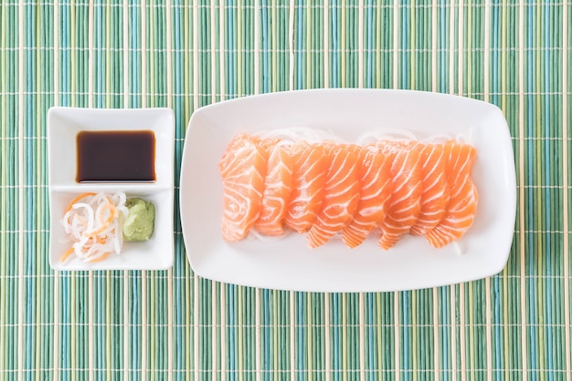 Free Photo salmon raw sashimi