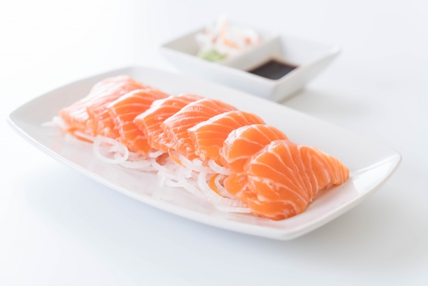 Free Photo salmon raw sashimi