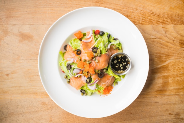 Free Photo salmon salad