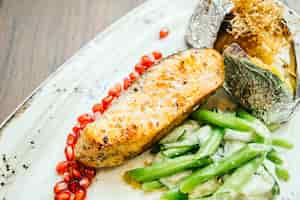 Free photo salmon steak