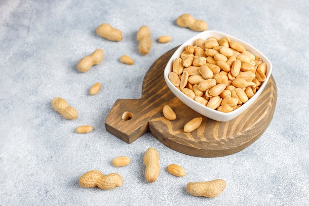 Salted roasted peanuts.