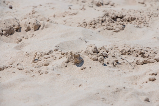 Sand with lumps