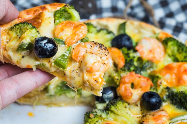 Seafood pizza, shrimp pizza