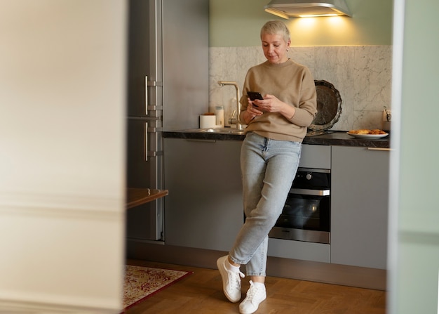 Free Photo senior couple dancing at home