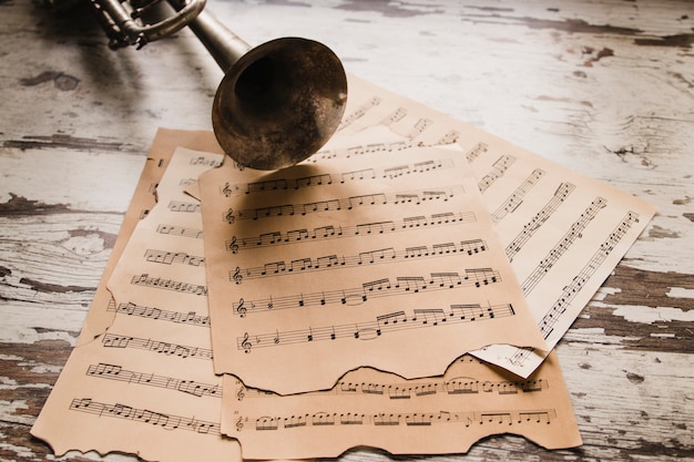 Free Photo set of sheet music near trumpet