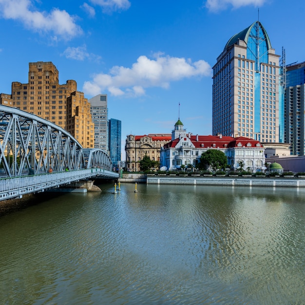 Free photo shanghai cityscape with waibaidu bridge