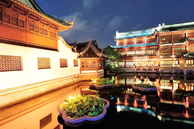 Shanghai pagoda building