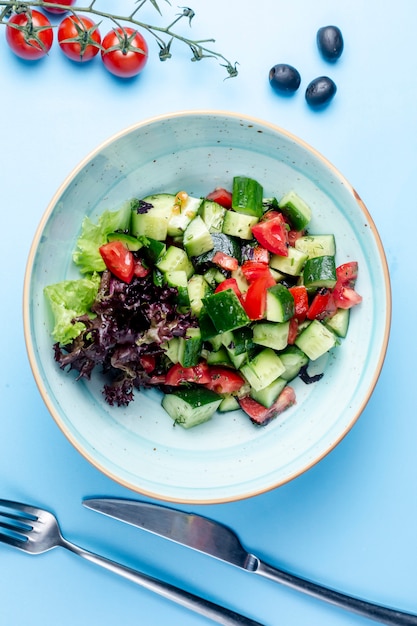 Shepherd salad olives and tomatoes