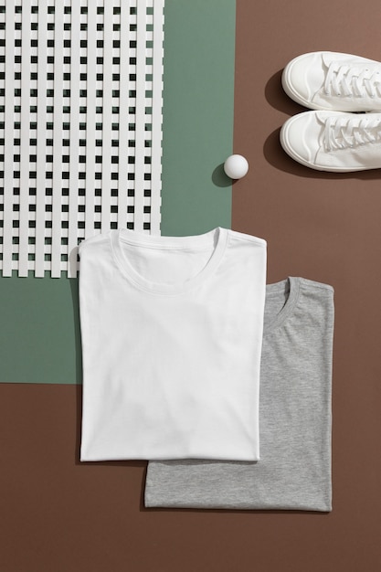 Free Photo shirt mockup concept with plain clothing