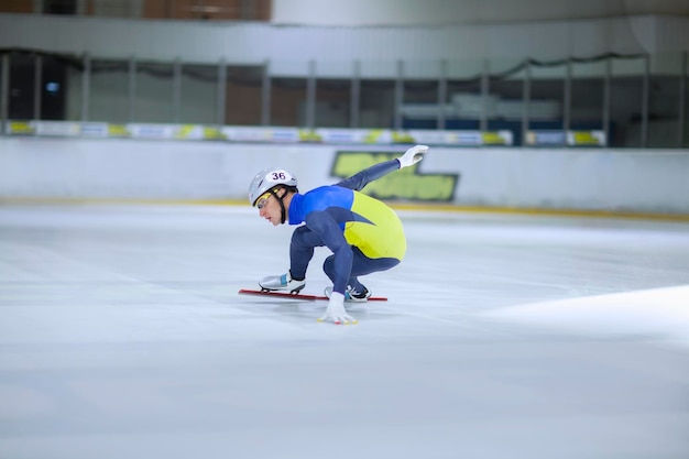 Free photo short track speed skating